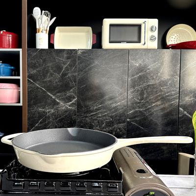 Gietijzer Email Met een laag bedekt het Braden Pan Non Stick Durable Black Binnenland