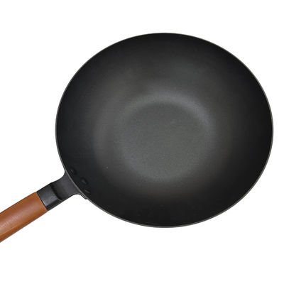Het op zwaar werk berekend Houten Handvat van Pan Chinese Wok Pan With van het 14 DuimGietijzer en Glasdeksel