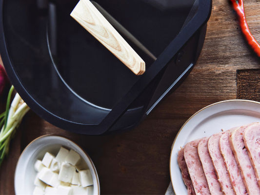 De gezonde Kokende van de het Gietijzerkoekepan van 10Inch Deklaag van Pan Non Stick With Titanium