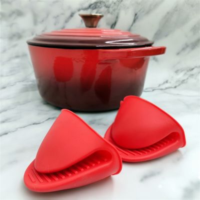 Premium 6 kwart geëmailleerde gietijzeren Hollandse oven met deksel - verkrijgbaar in 6 kleuren met siliconen handschoenen en pothouders